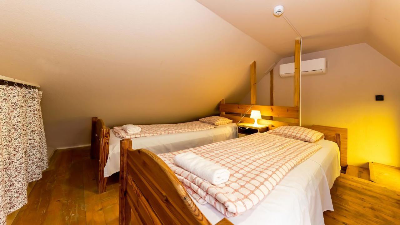 Bed and Breakfast Csillagtúra Panzió Eger Exterior foto